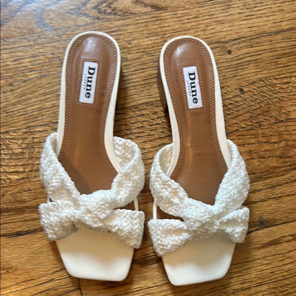 Dune London Laize flat sandal- size 7